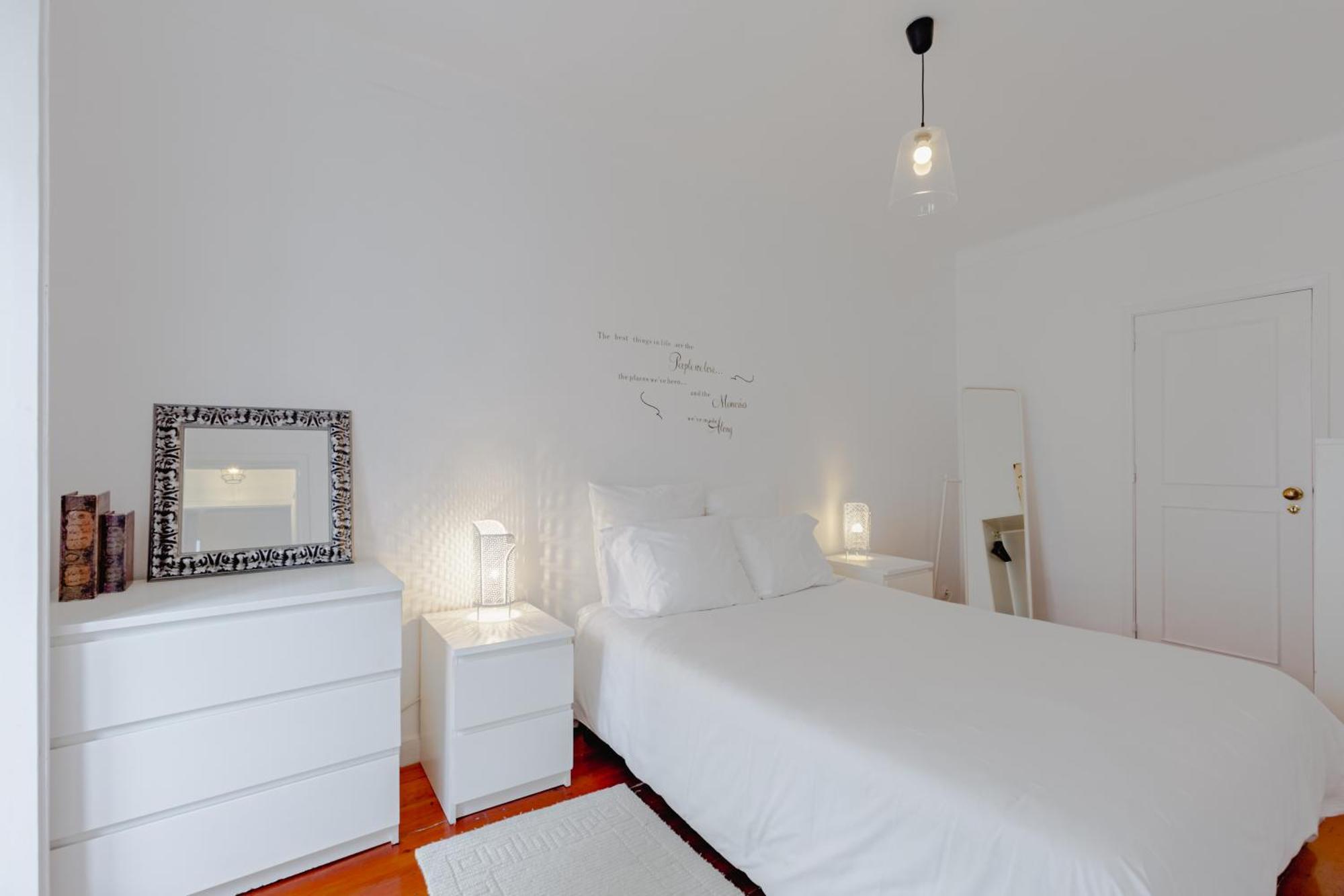 Visit Lisbon 4Fun - Anjos Apartment Экстерьер фото