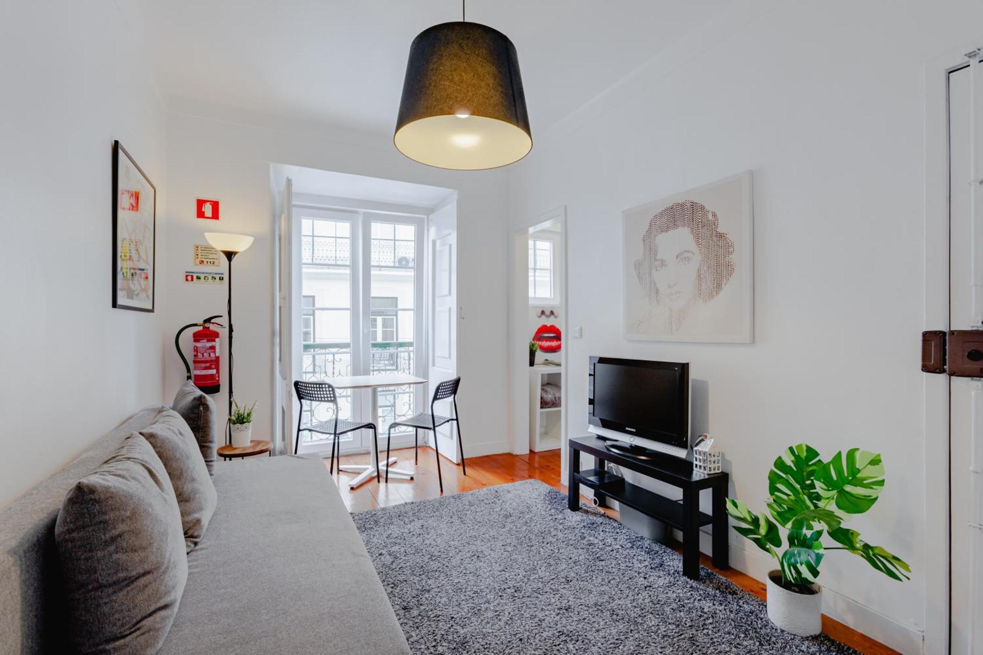 Visit Lisbon 4Fun - Anjos Apartment Экстерьер фото