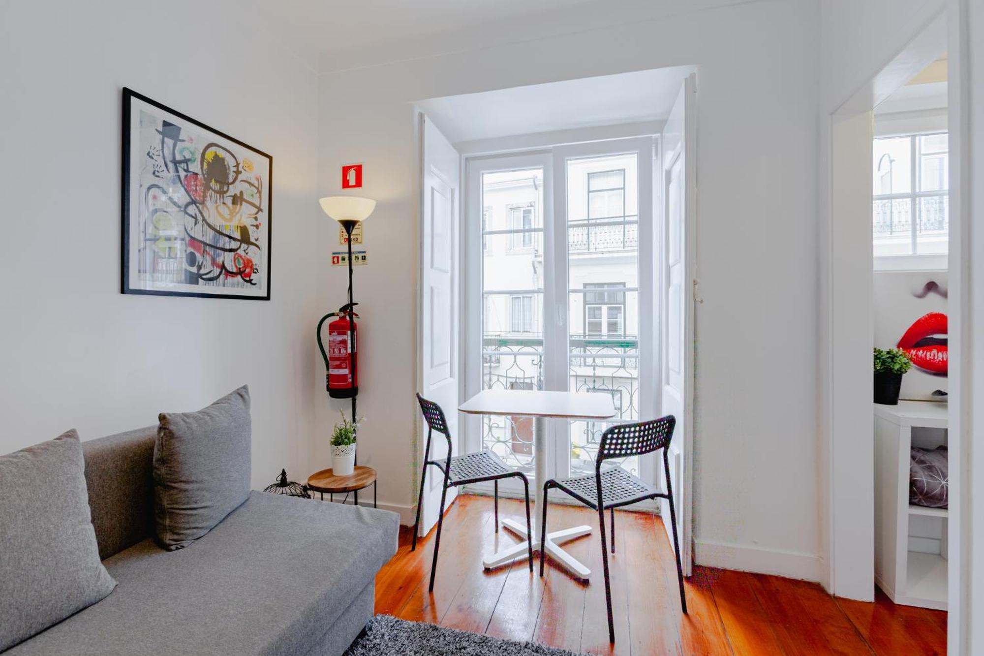 Visit Lisbon 4Fun - Anjos Apartment Экстерьер фото