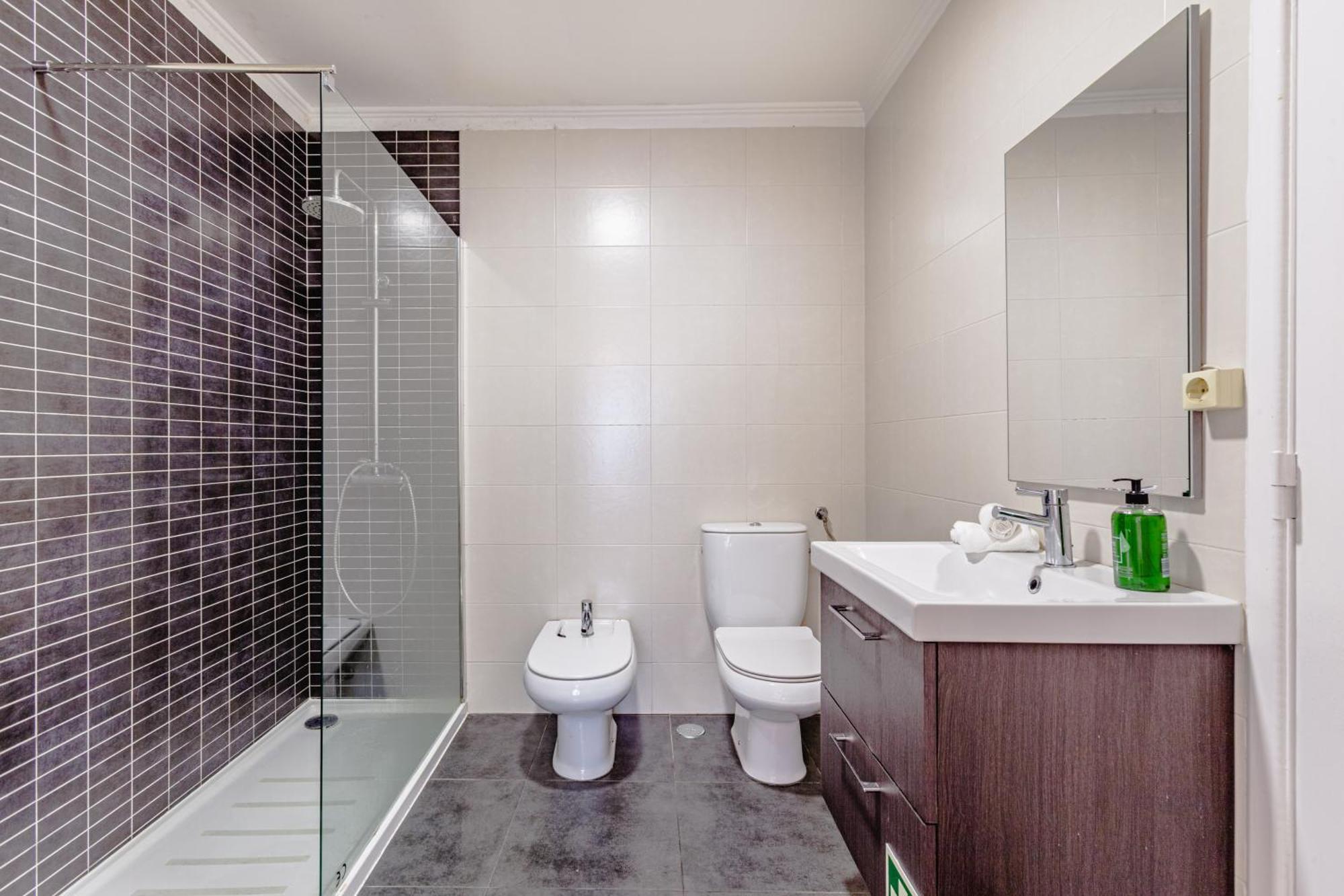 Visit Lisbon 4Fun - Anjos Apartment Экстерьер фото