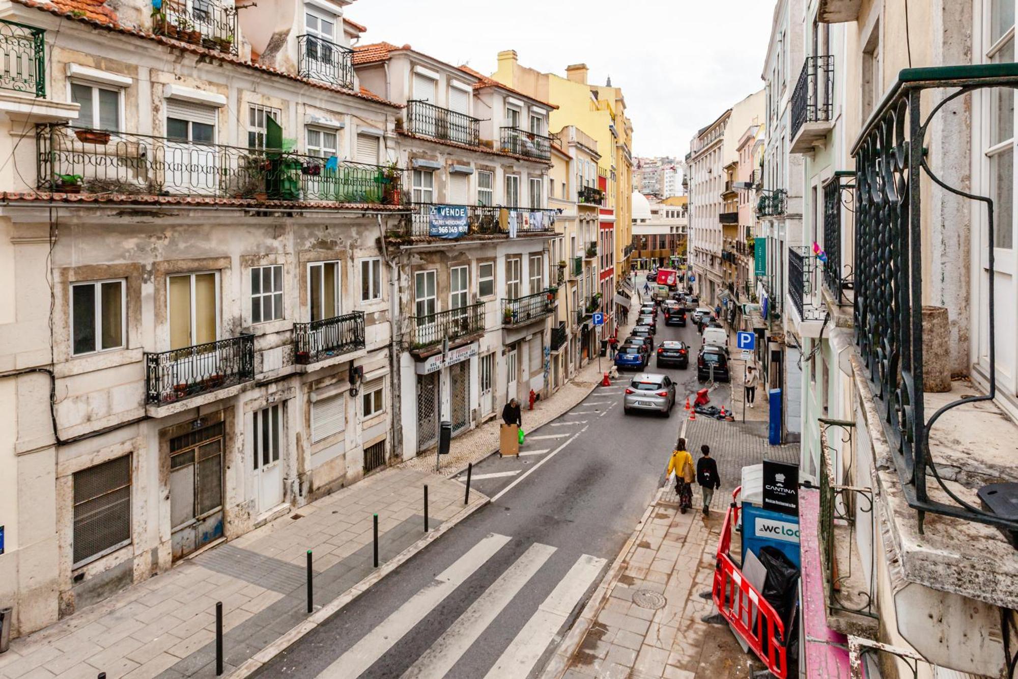 Visit Lisbon 4Fun - Anjos Apartment Экстерьер фото